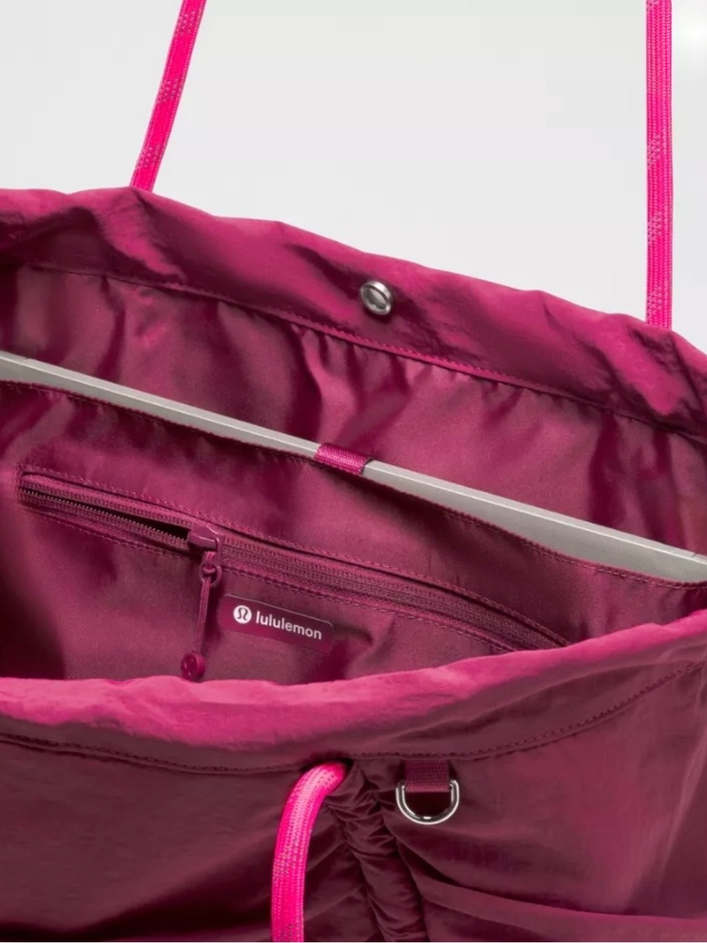 Lululemon Ruched Tote Raspberry Rave - Picture 5 of 12